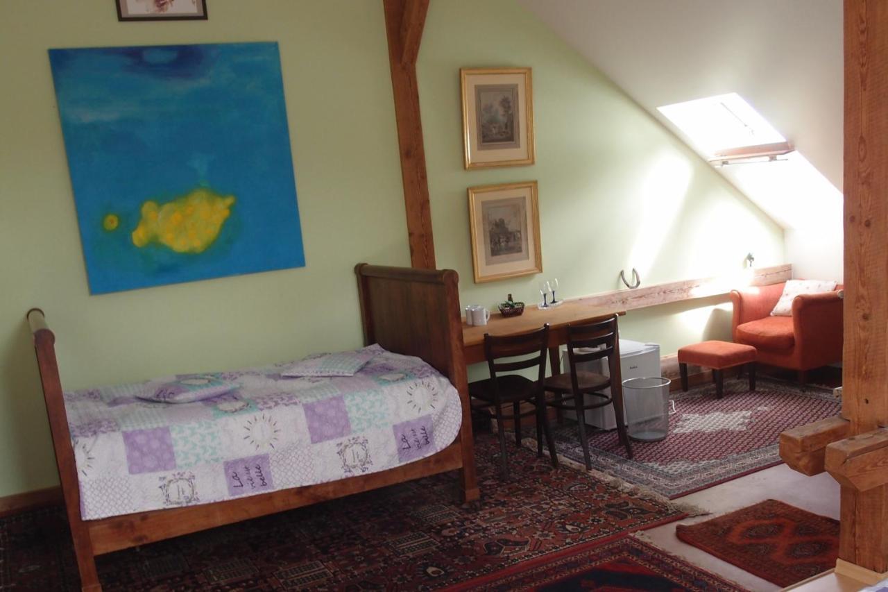 Orli Hnizdo At Chateau Novak Křivoklát Exterior foto